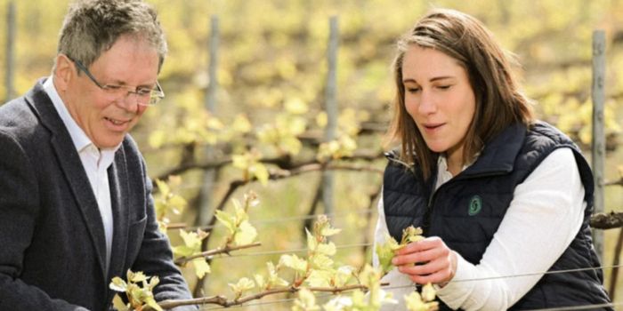 Winzerin von Canard Duchéne